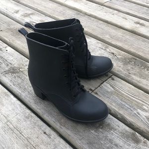 NWOT Moto Boots